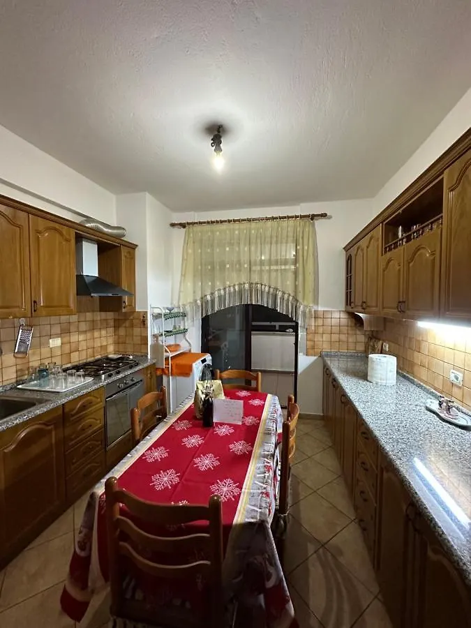 Vintage Sea-View Apartment In Centre Durres 0*,